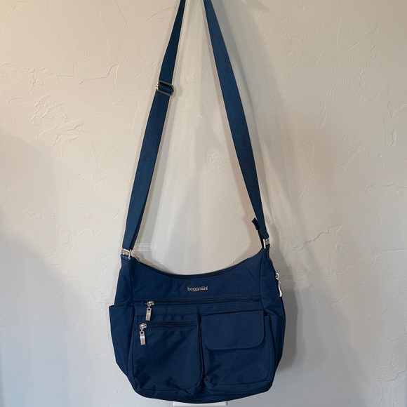 Baggallini Blue Shoulder Bag with Pouch RFID - Picture 2 of 15